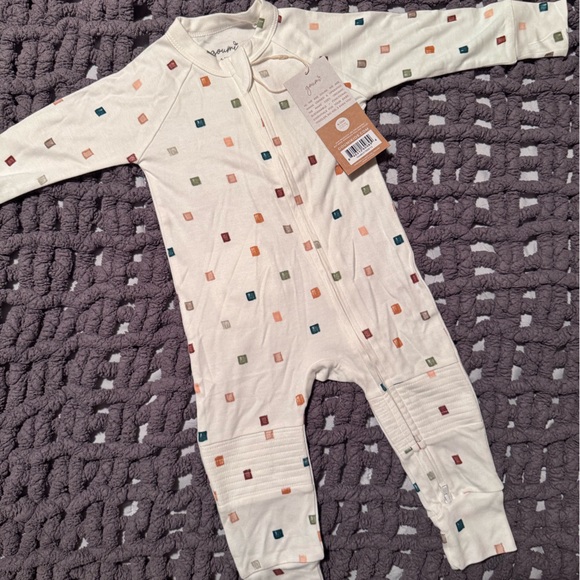 Goumi Zipper One piece - Picture 1 of 5